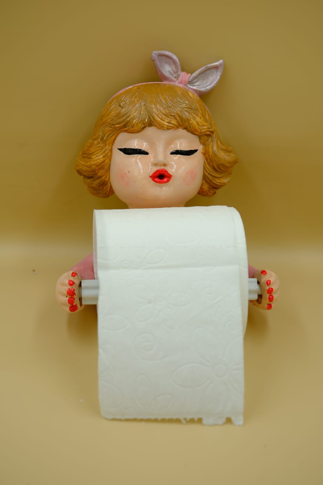 Tuvalet Kağıdı Tutacağı Kız